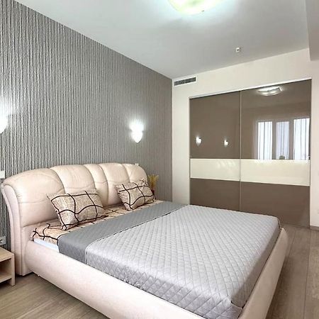 Bright House On 23 Serpnya Charkiw Exterior foto